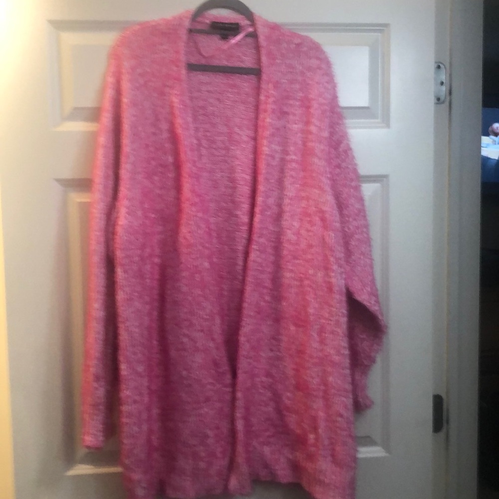 Lane Bryant pink and white eyelash open front cardigan. Size 26/28